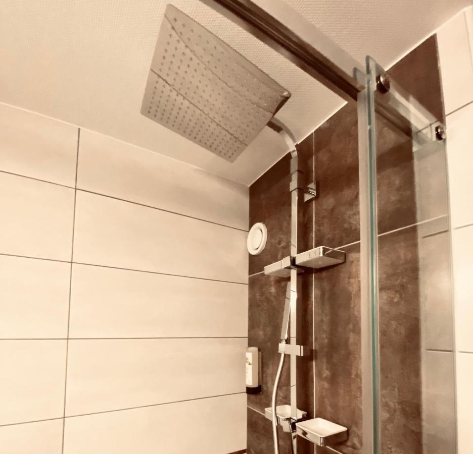 Logis Hostellerie La Chaumiere Arsonval Экстерьер фото