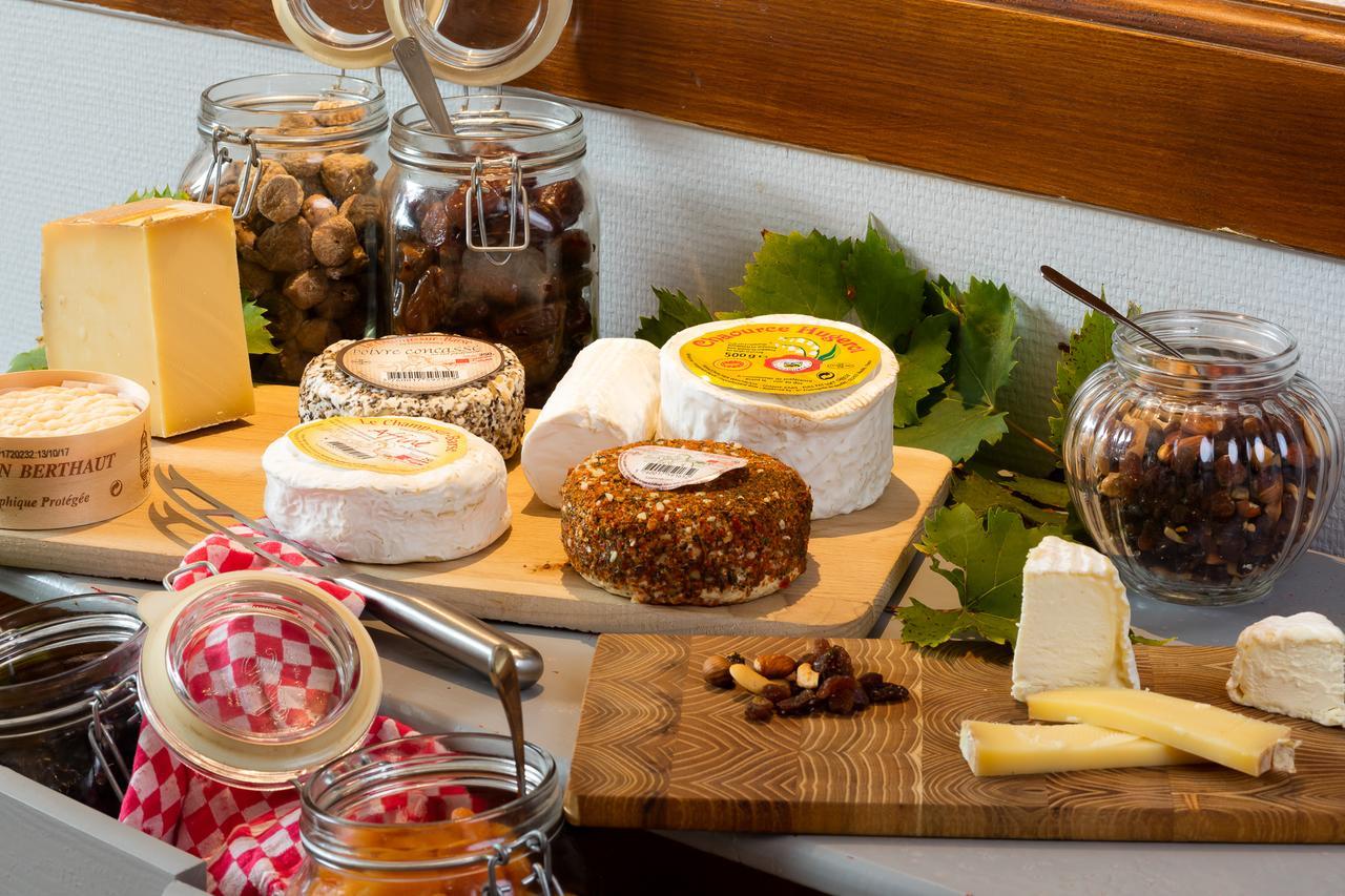 Logis Hostellerie La Chaumiere Arsonval Экстерьер фото