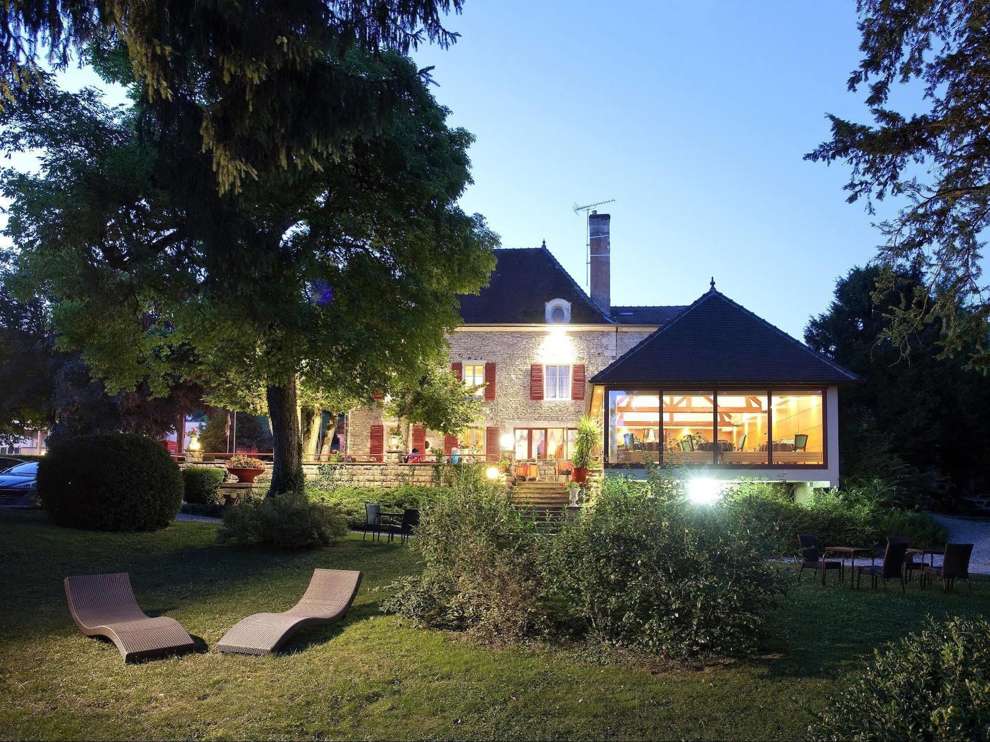 Logis Hostellerie La Chaumiere Arsonval Экстерьер фото